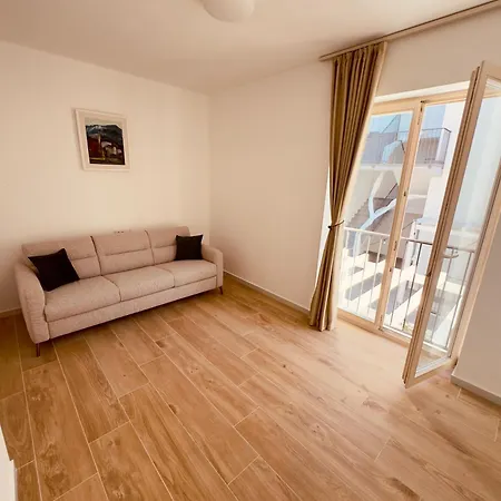 Oliva Apart Otel Budva