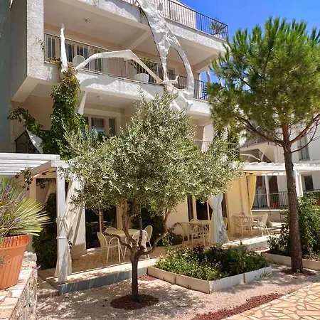 Aparthotel Oliva
