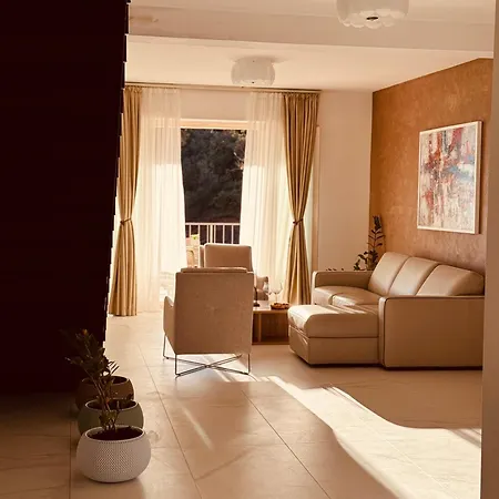 Oliva Apart Otel 4*